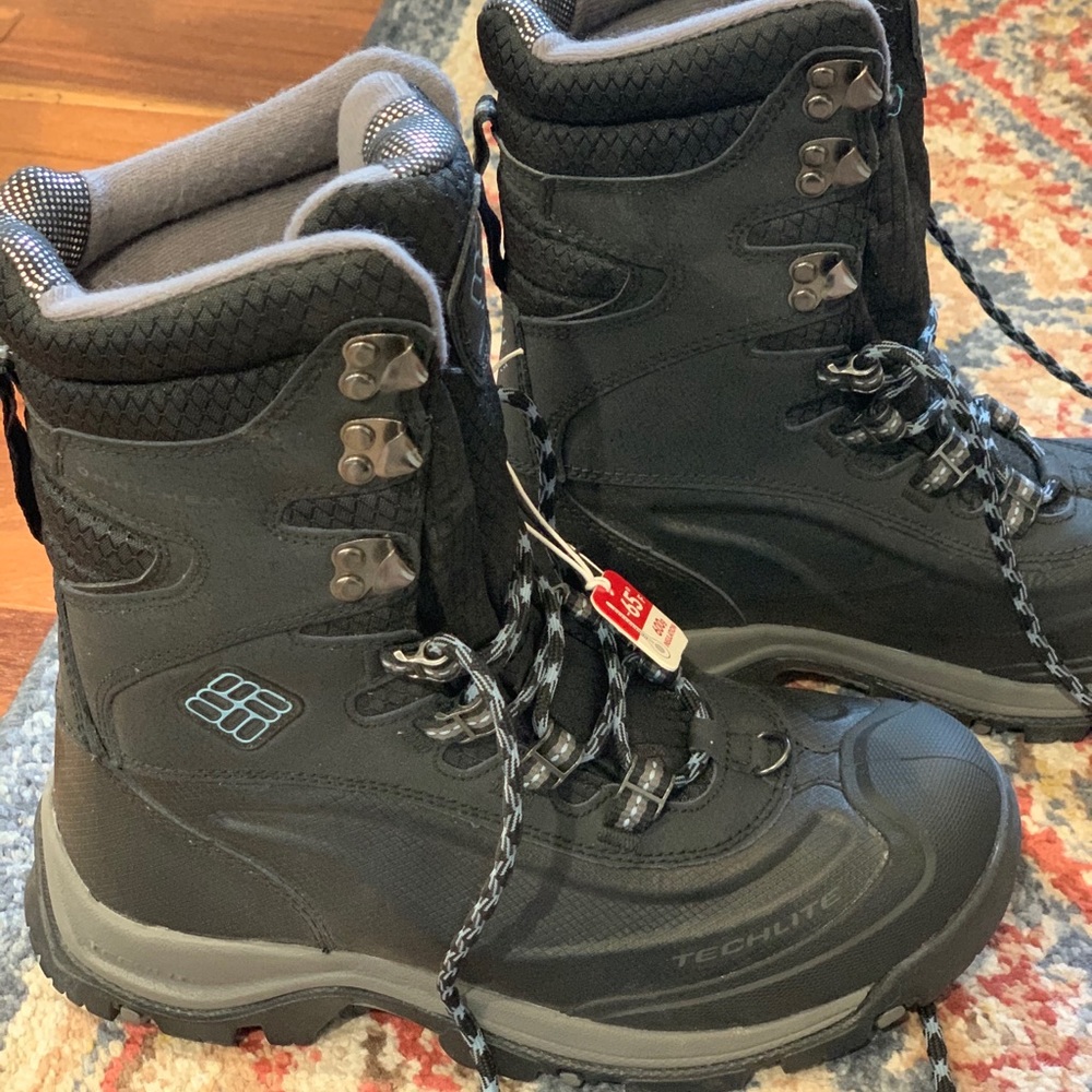 Columbia women winter boots